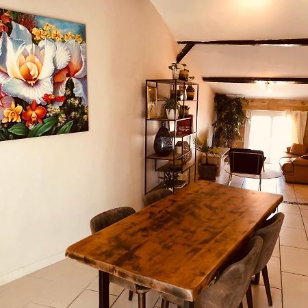 Appartement Au Dernier Etage Avec Terrasse Et Belle Vue Sur Nature Environnante Roujan Buitenkant foto